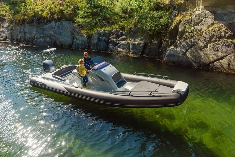 GRAND GOLDEN LINE CRUISERS G850HL HYPALON OTURMA GRUP KONSOLLU FİBER TABANLI ŞİŞME BOT