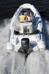 GRAND GOLDEN LINE CRUISERS G850HL HYPALON OTURMA GRUP KONSOLLU FİBER TABANLI ŞİŞME BOT